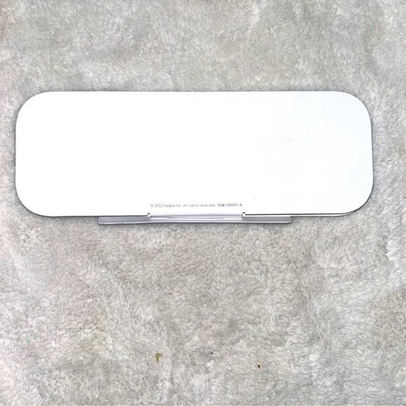 NWOT APPLE WATCH CHARGER - Picture 3 of 3